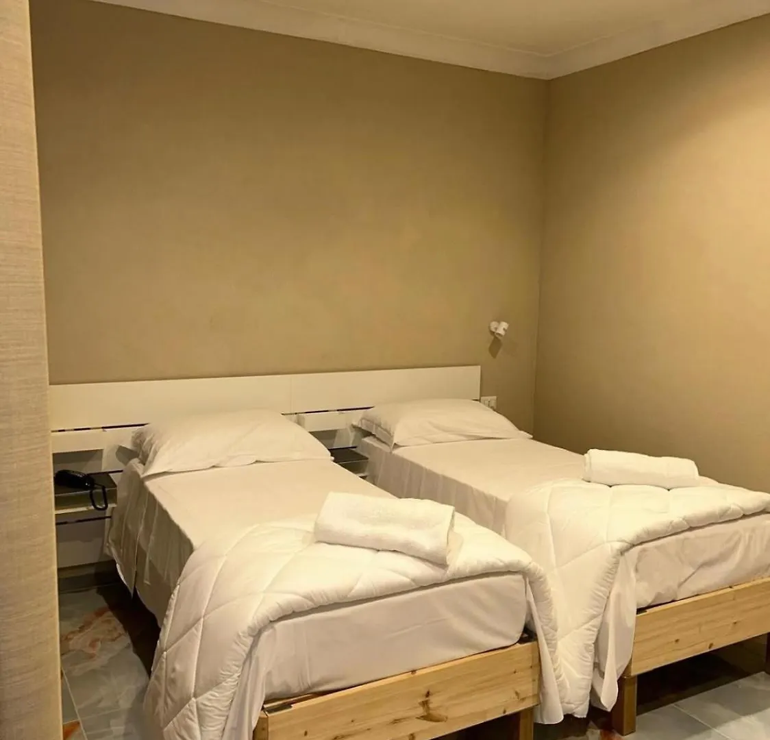 Gasthof Hotel Business House Neapel